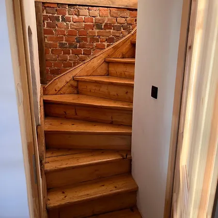 Dobrze Mi Tu-kikity Kikity